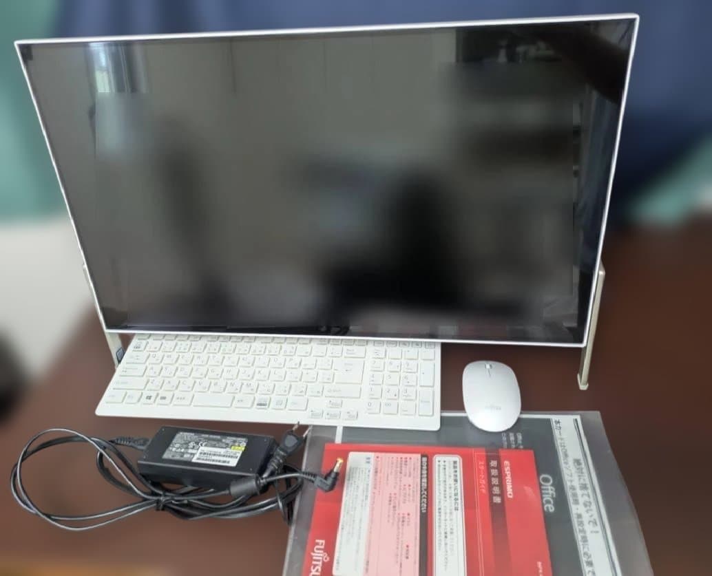 富士通 ESPRIMO SSD1TB 20GB Office2016 動作確認済