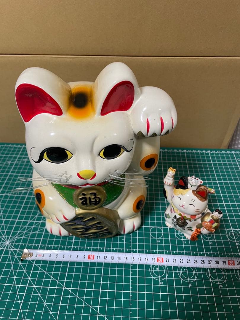 Wでお得　2体セット　招き猫　陶器製　昭和レトロ　大(貯金箱)