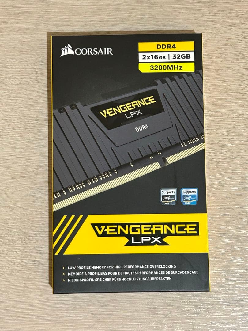 【未使用品】CORSAIR メモリ32GB （16GB×2）
