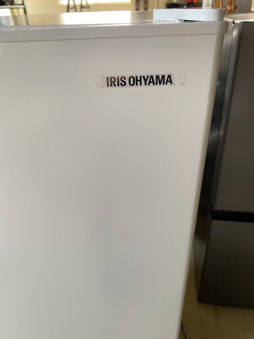IRIS OHYAMA ノンフロン冷凍冷蔵庫 22年製 142L o034