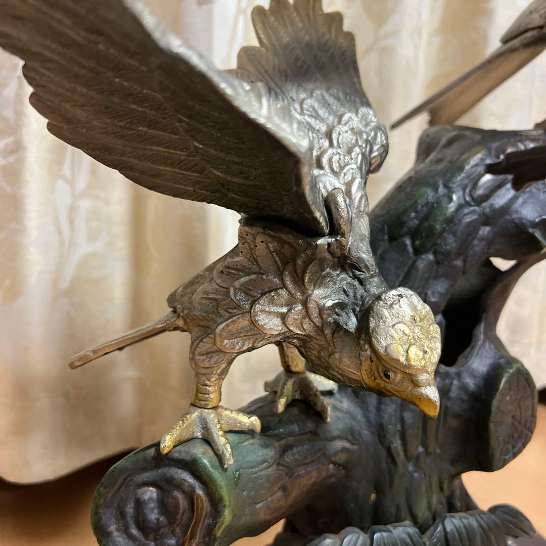 金属製 鷲と松の木の彫刻 約50cm x70 cm .made in1970.