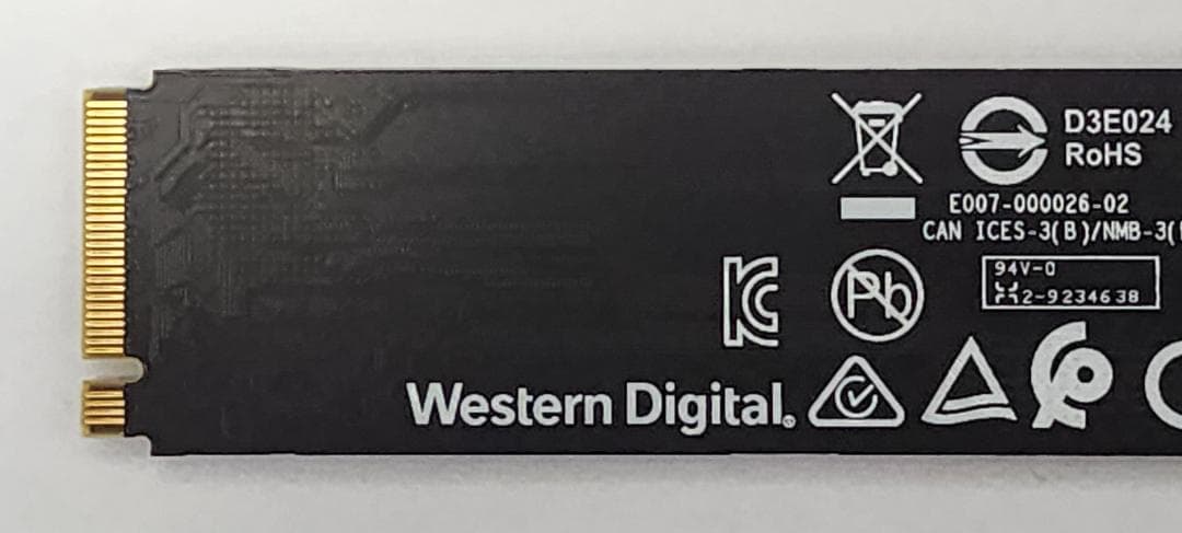WD PC SN740 256GB NVMe SSD M.2 2280動作確認済