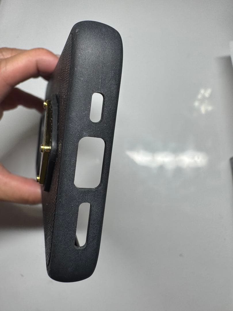 PRADA iPhone15Pro スマホケース レザーブラック