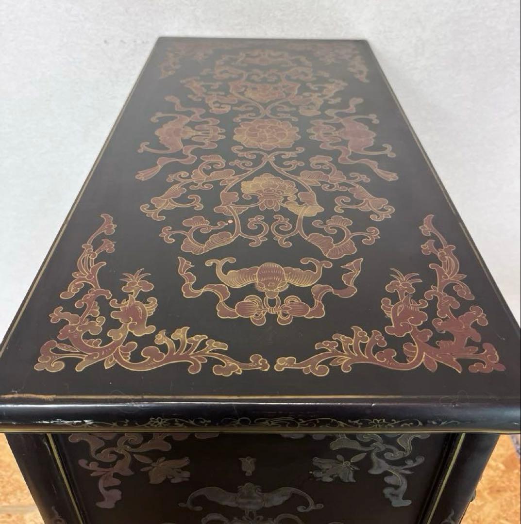 [送料無料　希少品] 時代物　中国家具　玉入漆金彩キャビネット