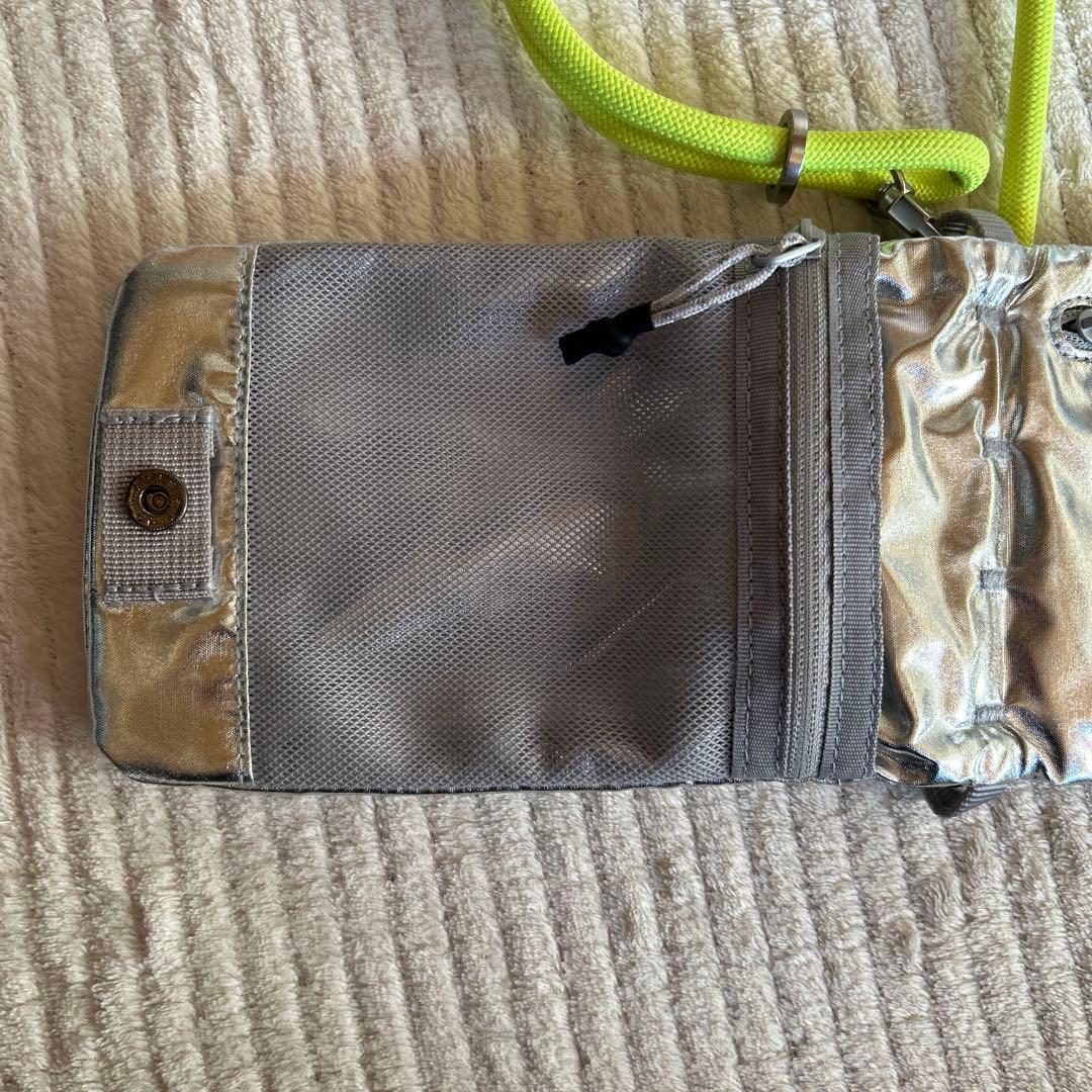 美品　トポロジー　スマホショルダー　ストラップ　コンパクト財布　ショルダー
