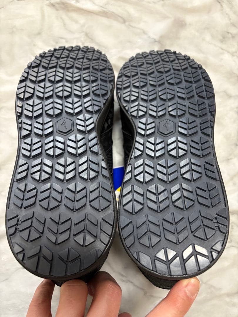 MIZUNOオールマイティ LS II 21M 27.0㎝EEE