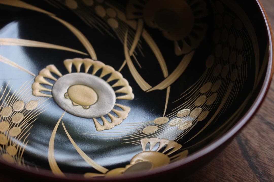 保管小傷のみ！深みある糸目紅溜塗に極上稲穂福来雀蒔絵のお椀2点（検輪島塗雑煮椀