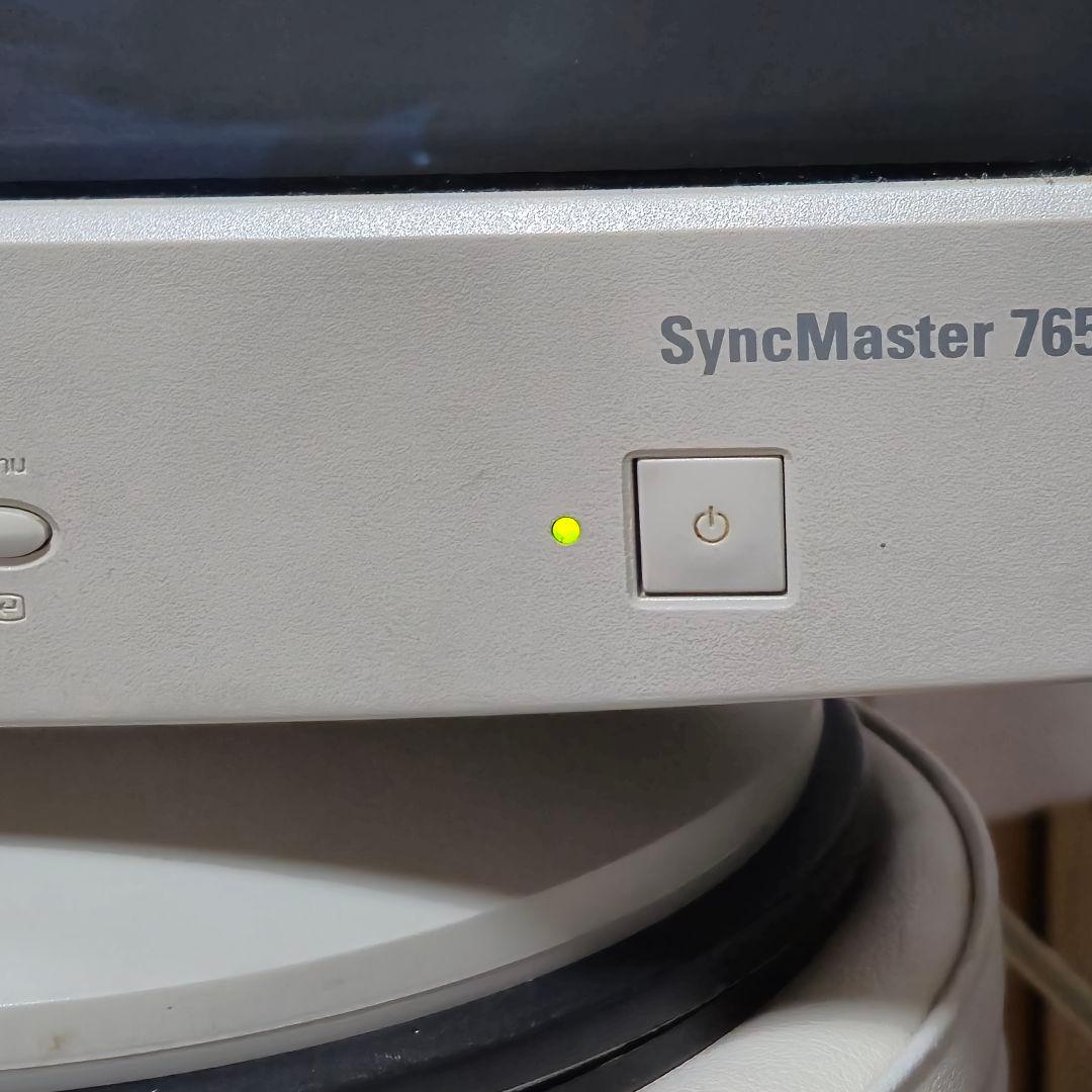 ​動作確認済Samsung SyncMaster 765DFX CRTブラウン管