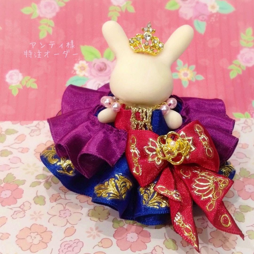 【アンティ】ドール　赤ちゃん　ドレス　服　薔薇　ローズ　ティアラ