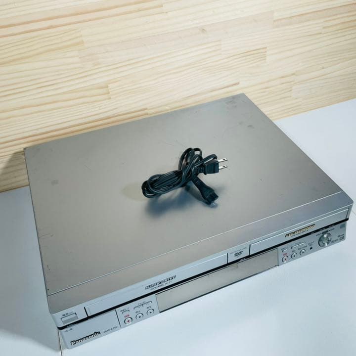 Panasonic DIGA DVD.VHS 一体型デッキ　DMR-E70V