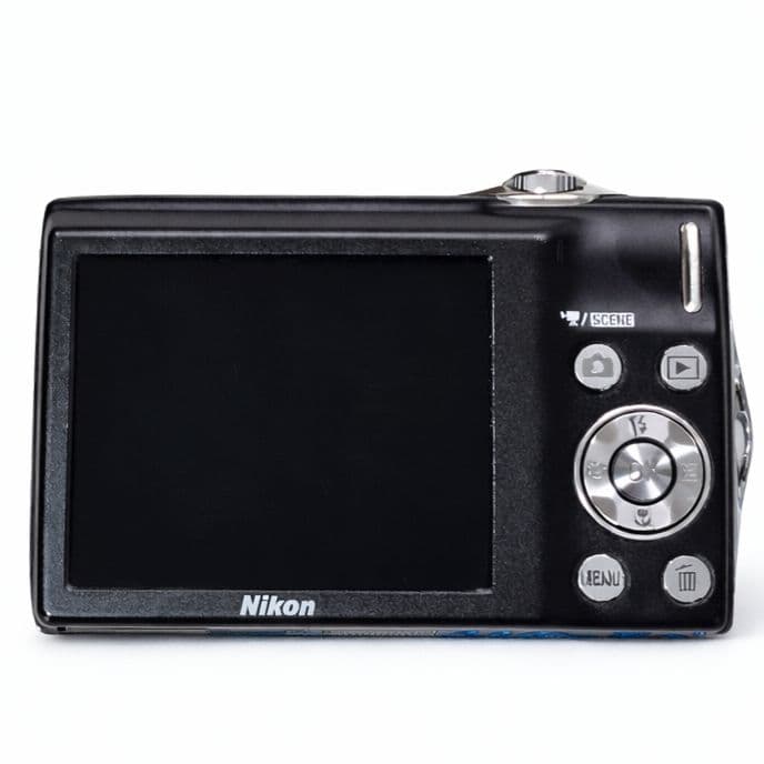美品 Nikon COOLPIX S3000 コンデジ デジカメ 付属品完備