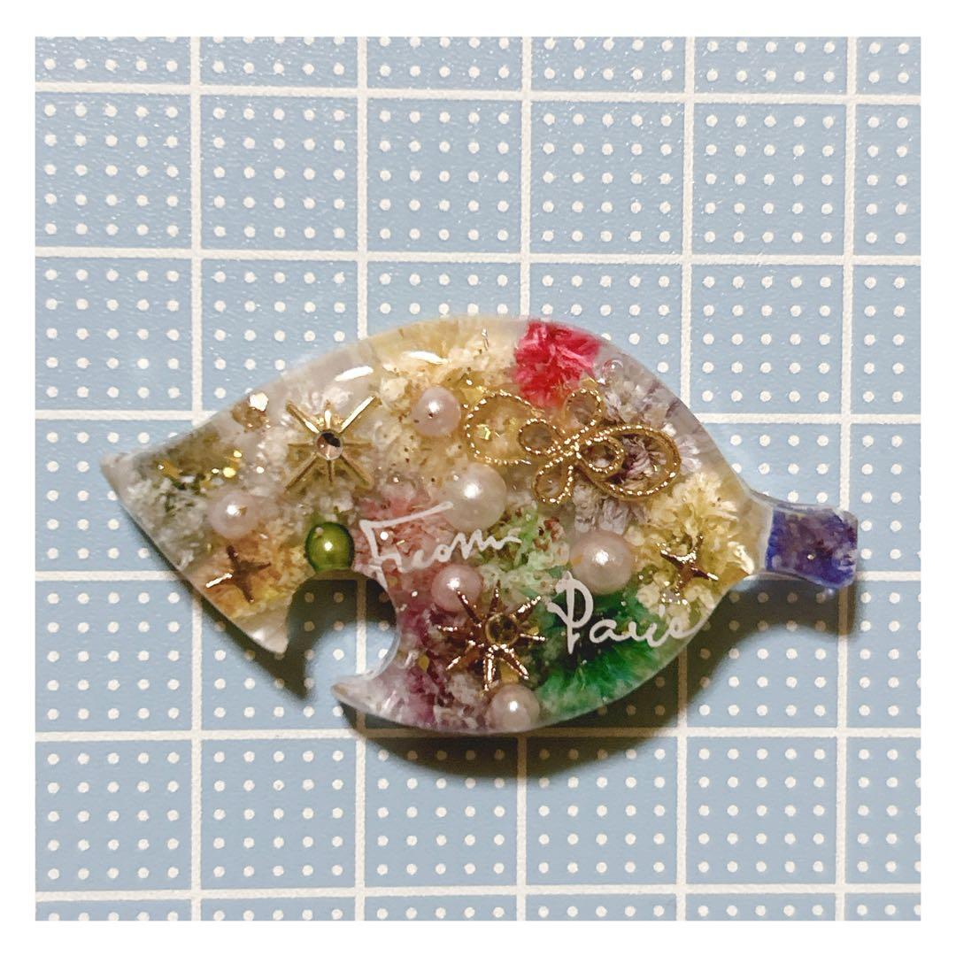 No 961❣️素敵なかすみ草入りリーフレジンヘアゴム❣️٩(๑❛ᴗ❛๑)۶❣️