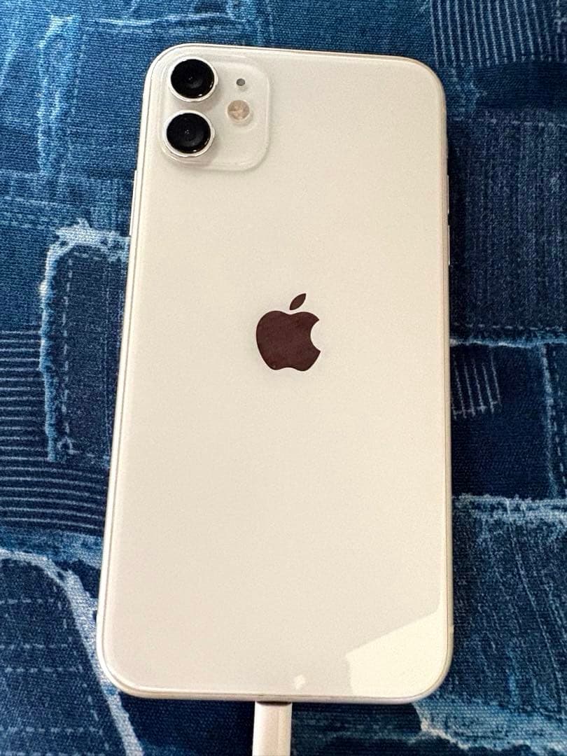 Apple iPhone 11 ホワイト 本体128GB