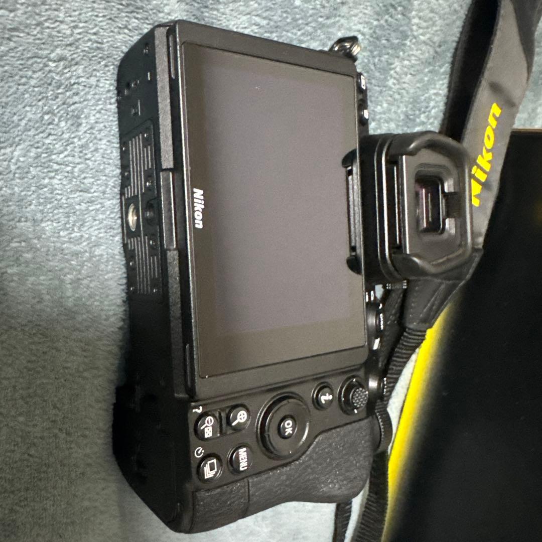 Nikon Z 5 デジタル一眼レフカメラ