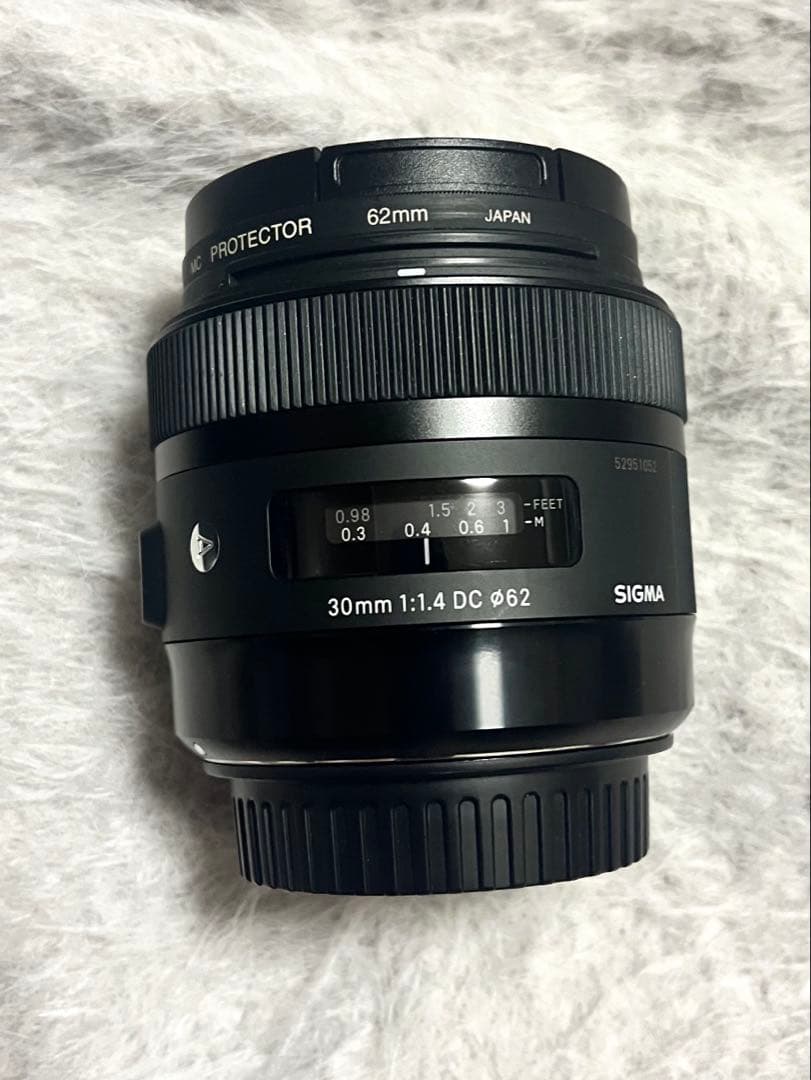 SIGMA 30mm F1.4 DC Art Canonマウント