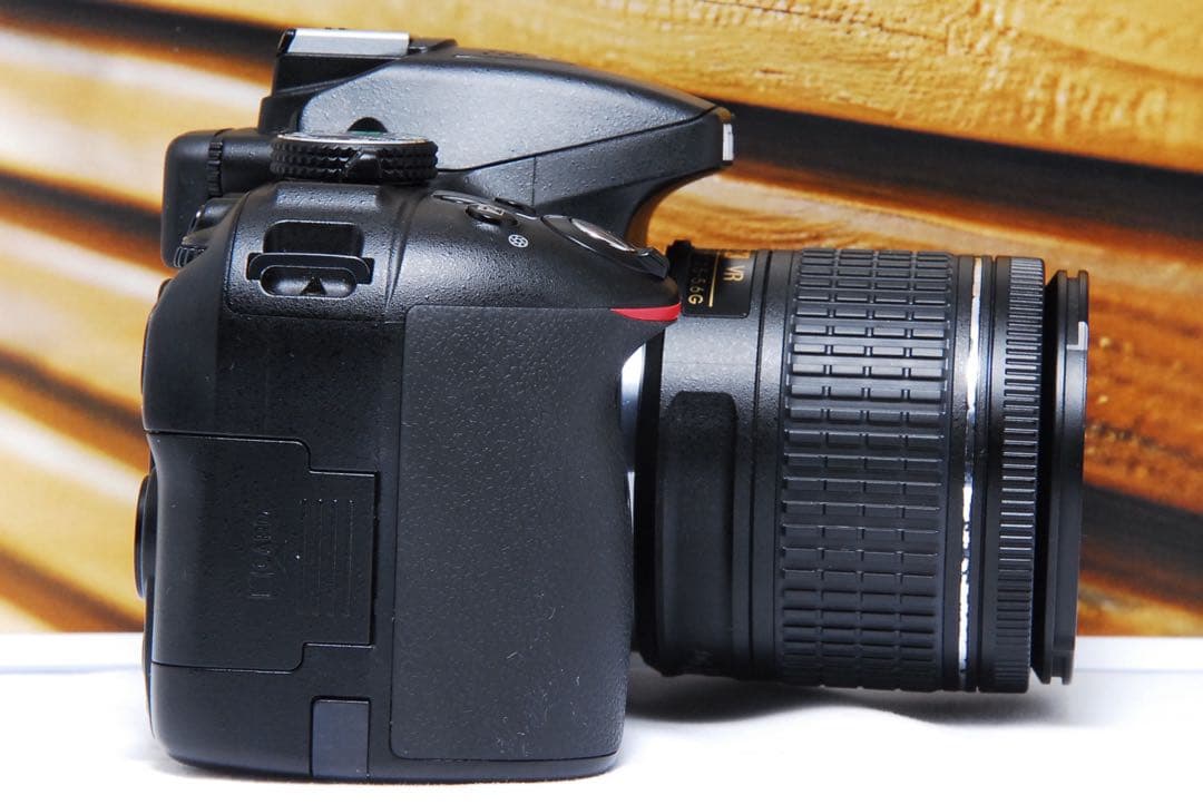 カメラカバー付き Nikon ニコン D5300 Wi-Fi 転送一眼レフ