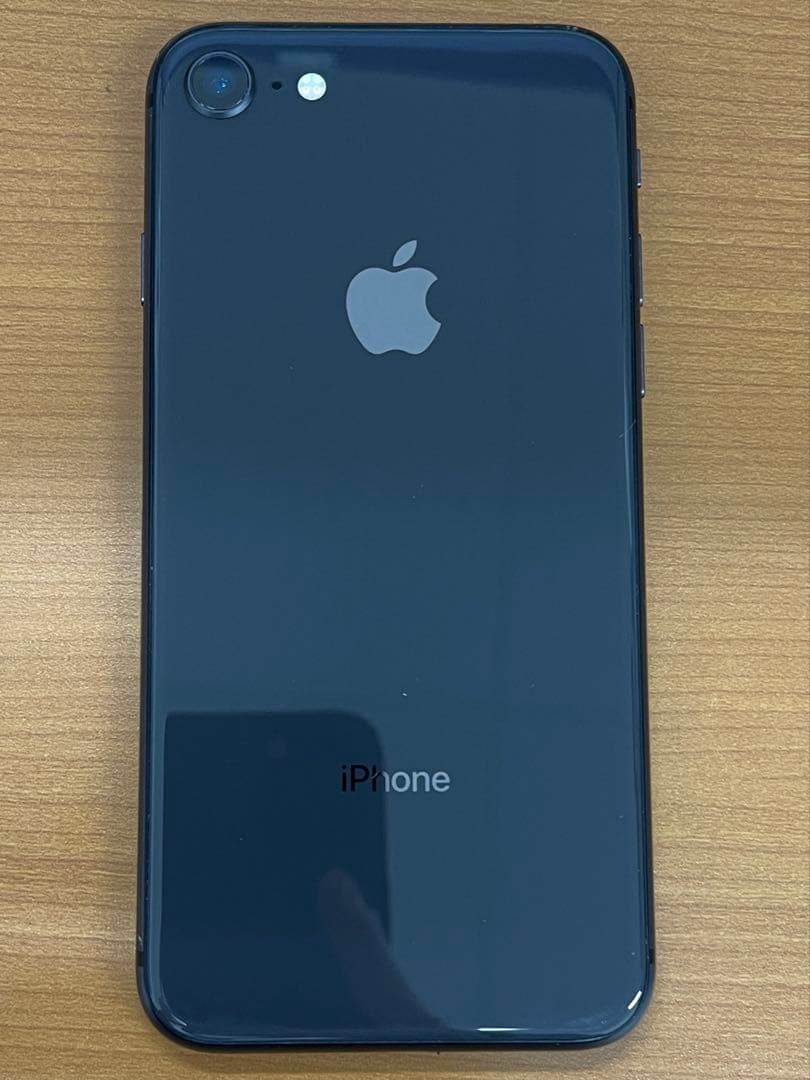M*N様 動作確認済み iPhone 8 64GB ID P0025