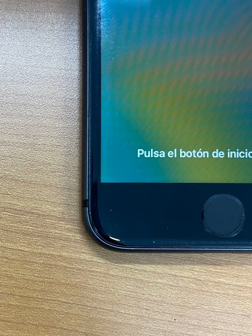 M*N様 動作確認済み iPhone 8 64GB ID P0025