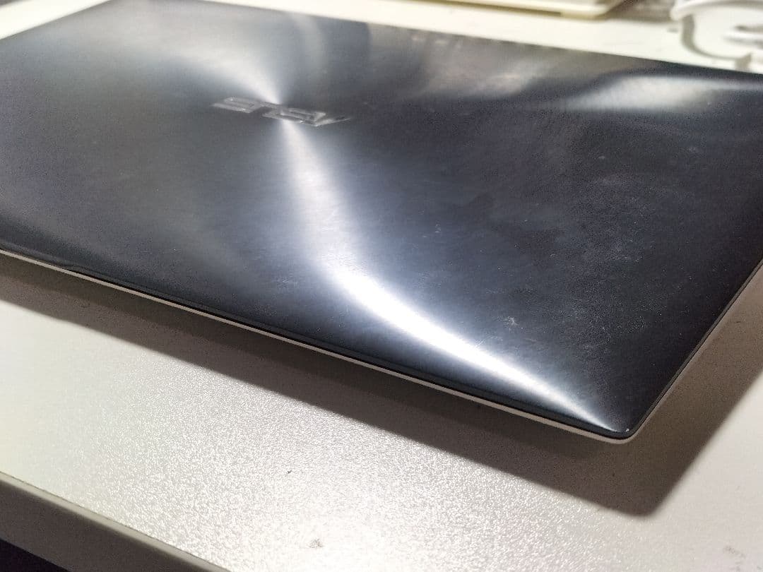 【ジャンク品】ASUS超薄型ネットブック