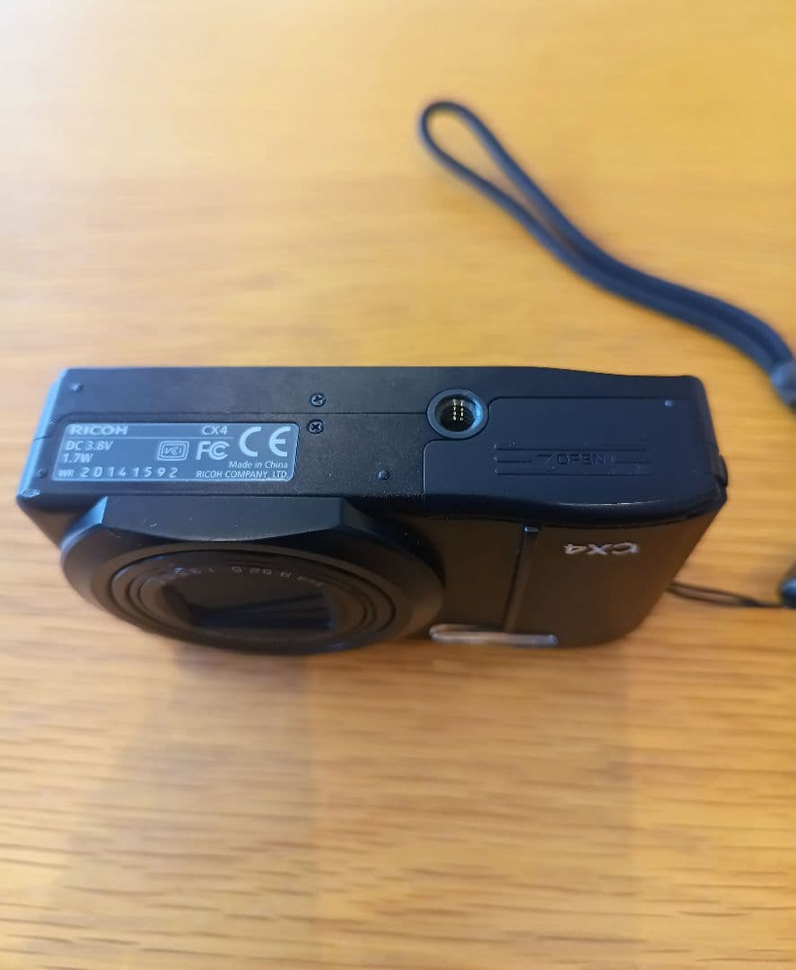 RICOH CX4 【実動品】【ショット数1588枚】ケース、ストラップ