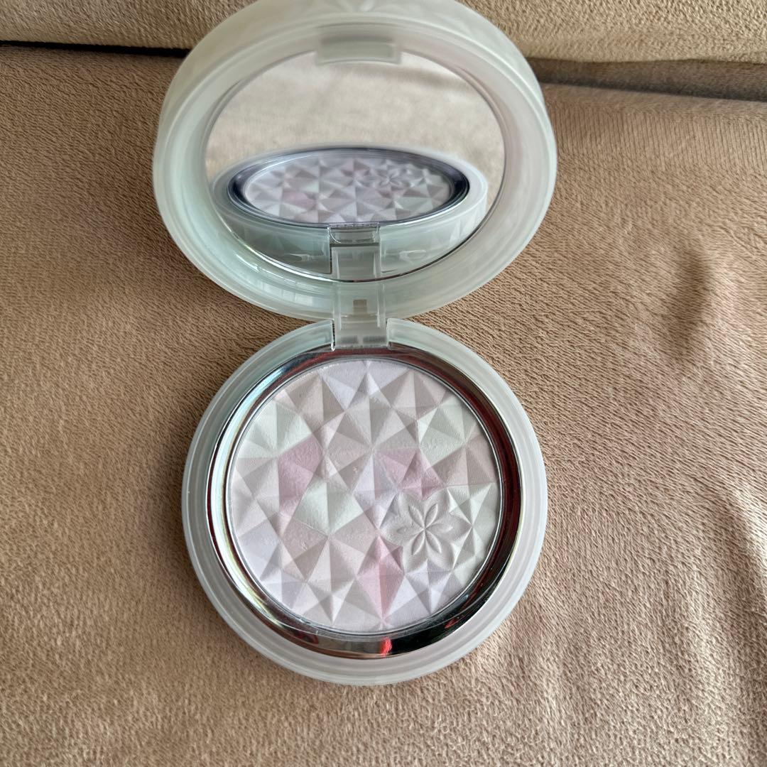 コスメデコルテ AQ オーラ リフレクター 03 sakura beige