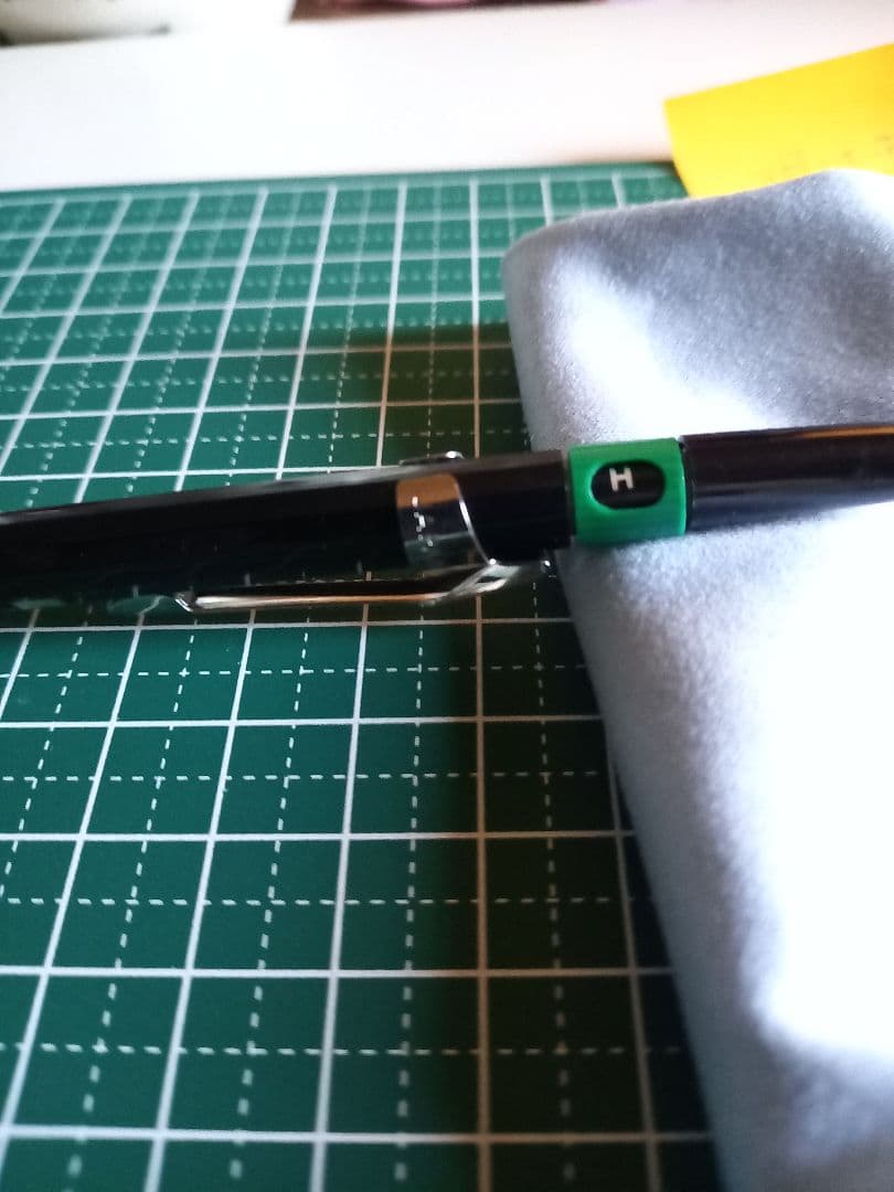 れ*ー様 ぺんてる廃盤　PG4 新品シャープペンシル 0.4mm １本