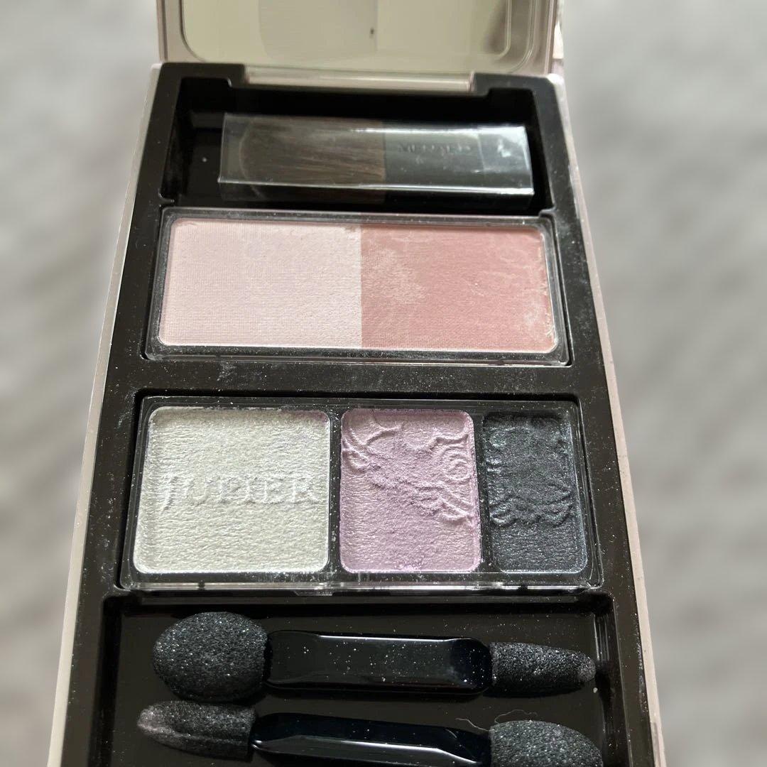 ファンデーション MENARD JUPIER beauty palette