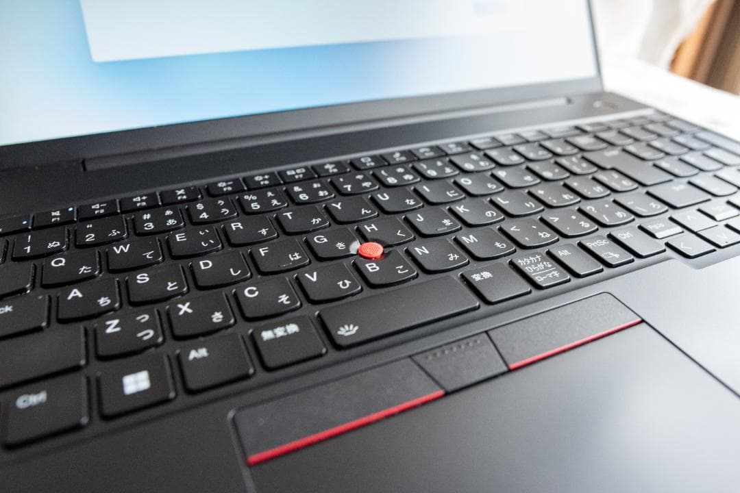 ThinkPad E16 Gen1 / Ryzen5 7530U / 16インチ