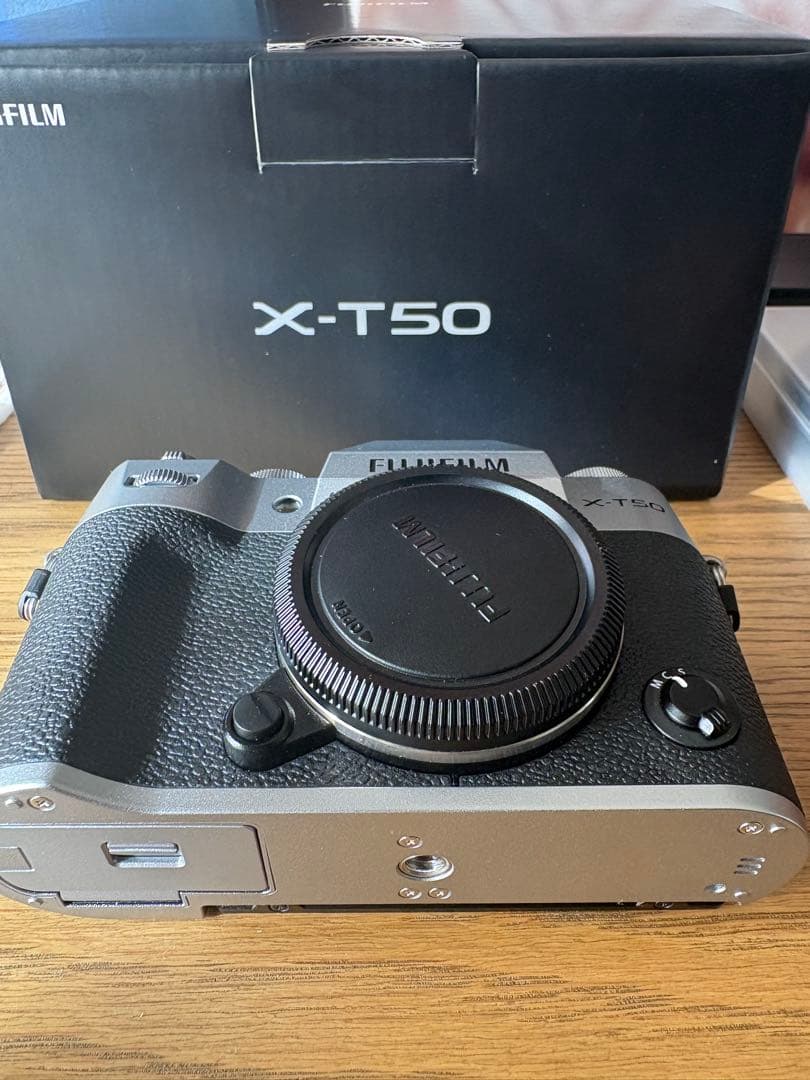 FUJIFILM (富士フィルム) X-T50 シルバー レンズ・保証書付き