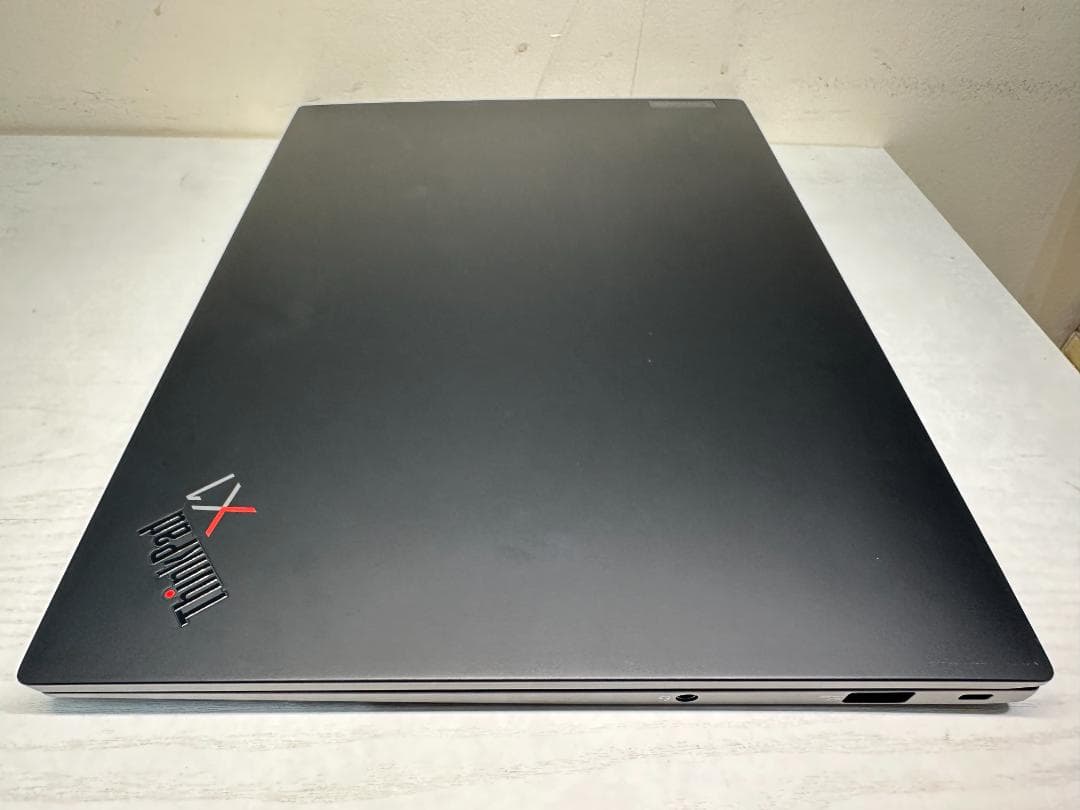 Windowsノート本体 Lenovo ThinkPad X1 Carbon G10 i5 8G 512G