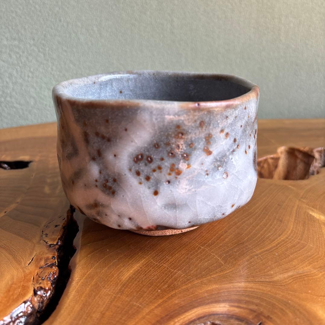 志野焼 御題「山」作家物 共箱 抹茶碗 茶道具