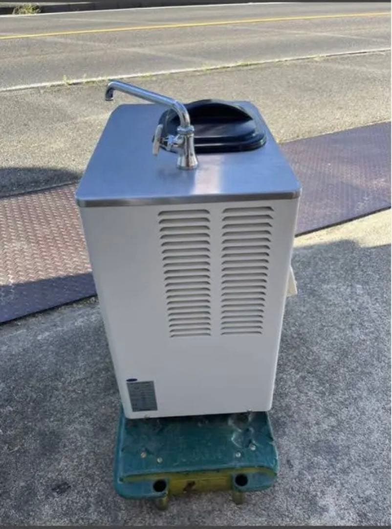 NISSEI ニッセイ　CompactIIIソフトクリームフリーザー　引取