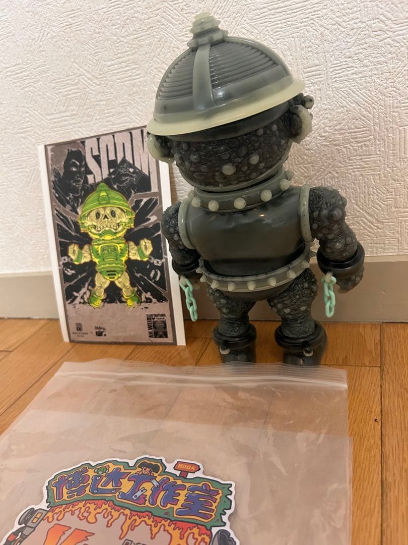 BODA STUDIOS ソフビ 限定当選品 1/19体 SCDM 蓄光体