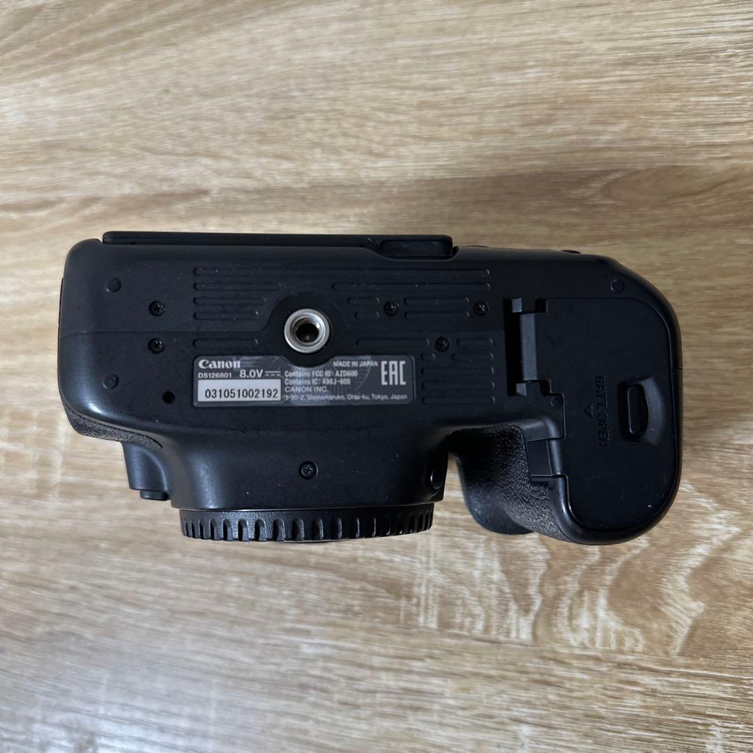 Canon EOS 90D ボディ