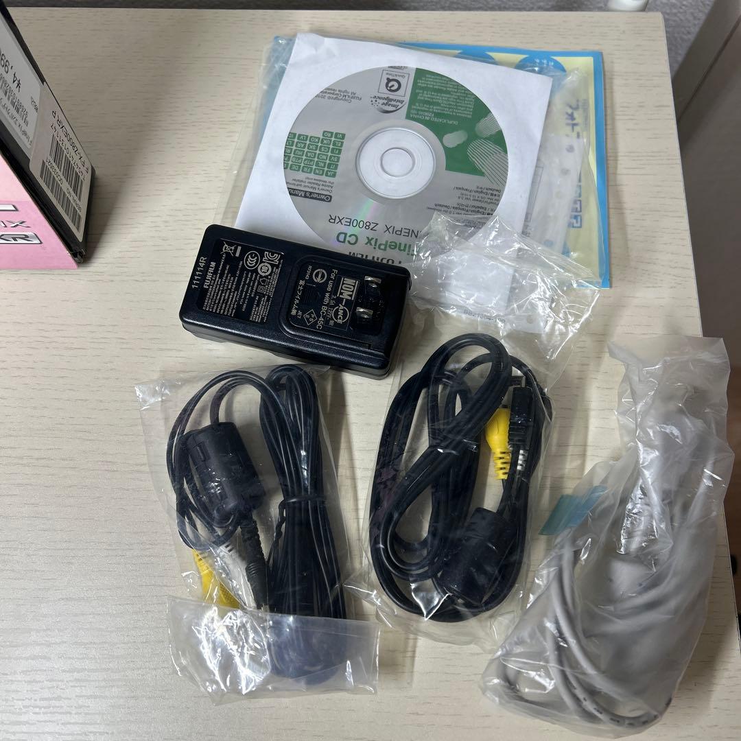 【動作品】FinePix Z800EXR ファインピクス ピンク 付属品多数✨