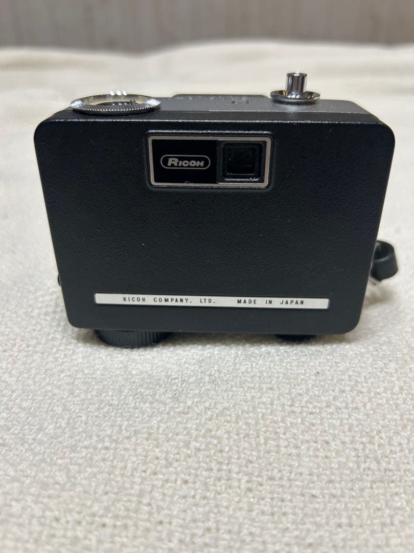 【昭和レトロ】　カメラとストロボ3つセット　ジャンク品