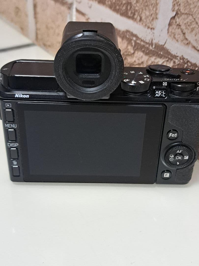 Nikon 1 V3 ミラーレス10-30mm 30-110mmレンズ付【難有】