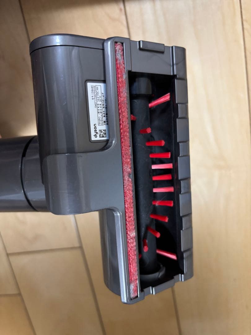 Dyson V7 fluffy スティッククリーナー 本体[ジャンク品]