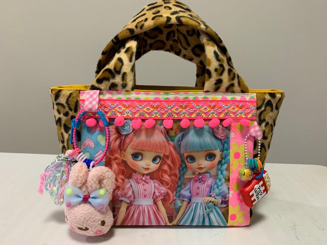 m*o様 ハンドメイド　ドールレディ　隠しポケット付ボックス型トートバッグ　うさ
