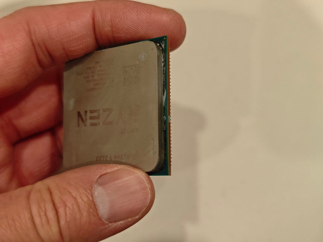 【ジャンク品】AMD Ryzen 5 3500 CPU（クーラー付）