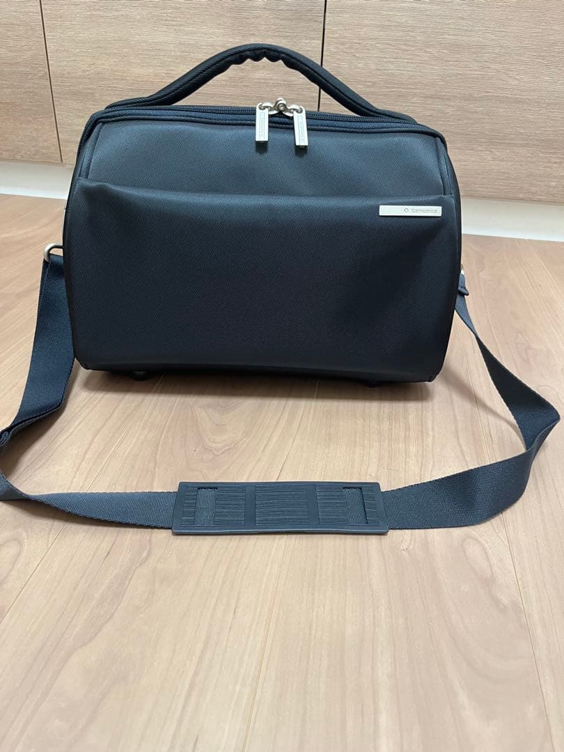 Samsoniteサムソナイト　ボストン　ショルダーバッグ黒　ブルガリポーチ2個