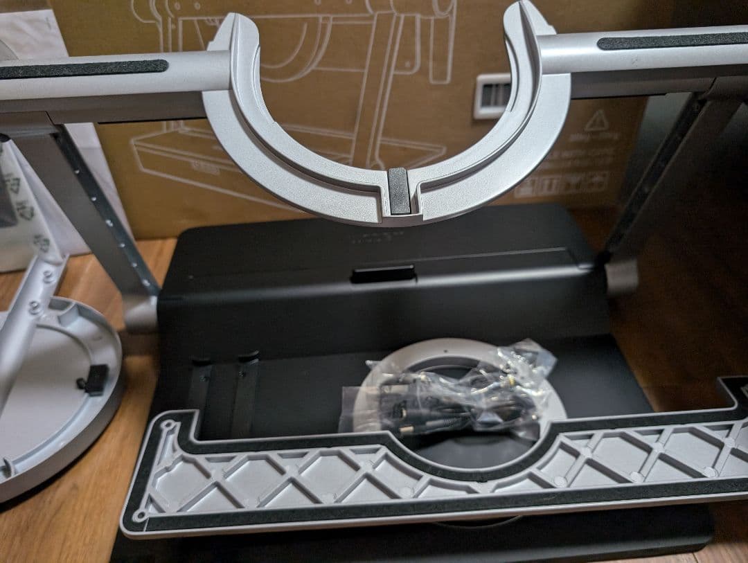 液タブ・ペンタブ Wacom cintiq pro 24 Ergo Stand