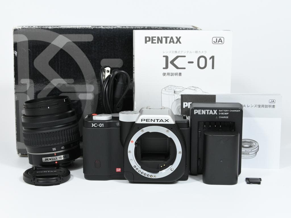 【美品】 ペンタックス　PENTAX K-01 レンズキット《ショット数131》