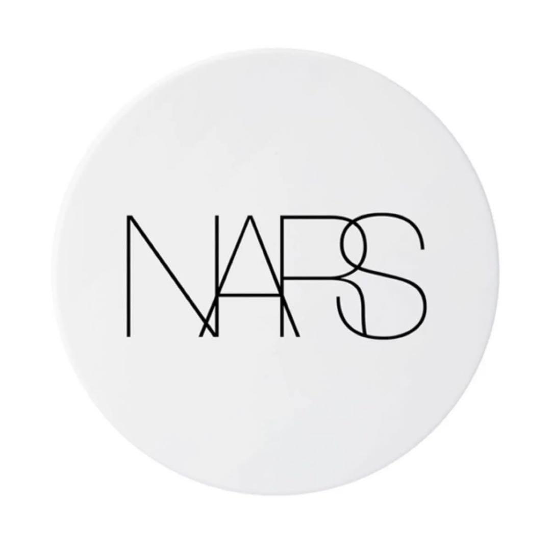NARS ライトリフレクティング セラムクッションファンデーション 03789