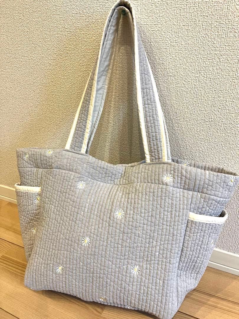 ヌビ　マザーズバッグ　刺繍