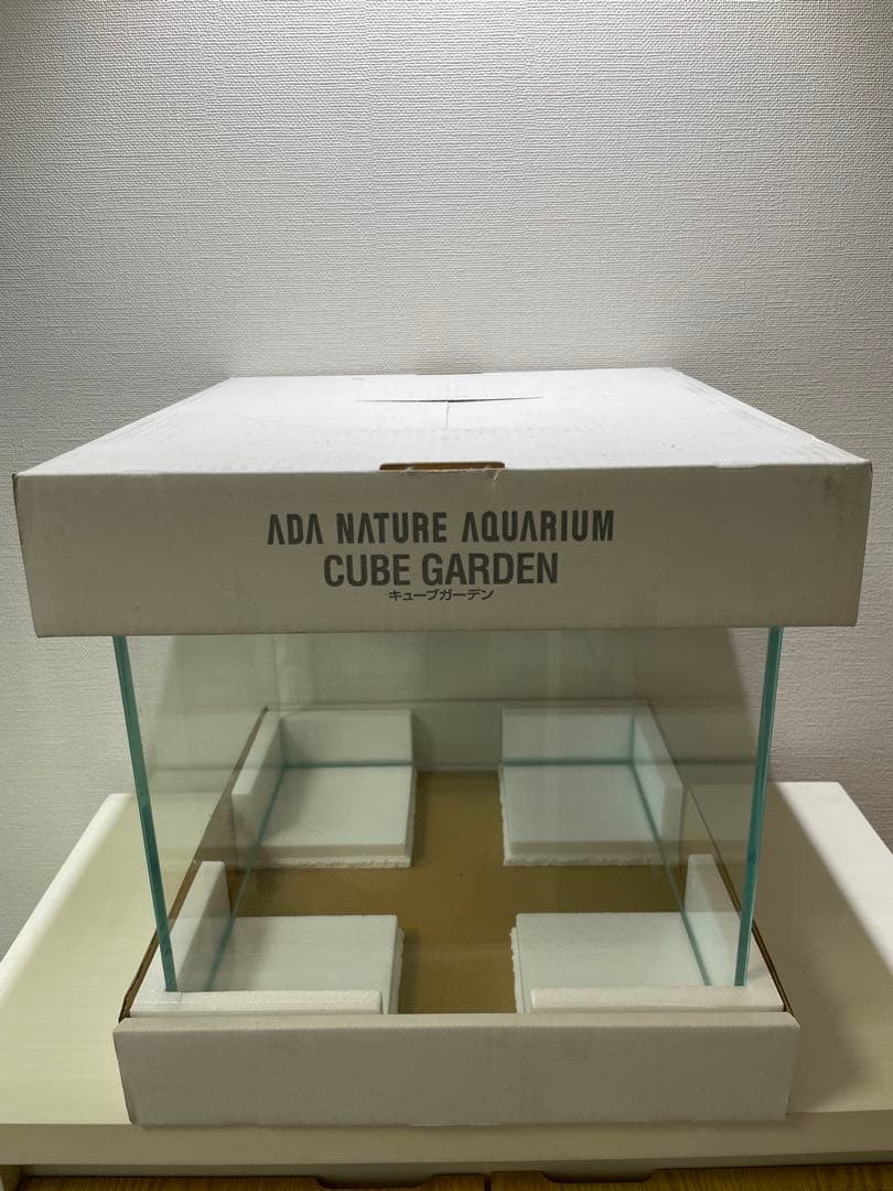 ADAキューブガーデン30cmキューブ水槽