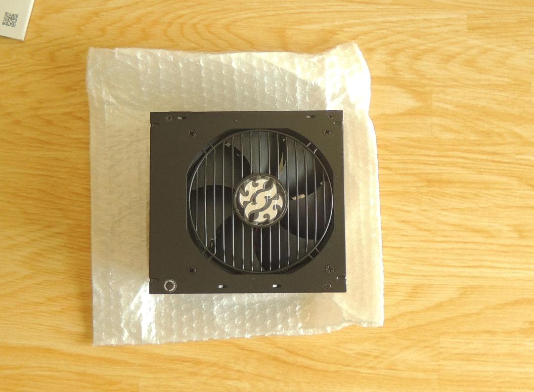 ADATA XPG CORE REACTOR 750W 電源ユニット