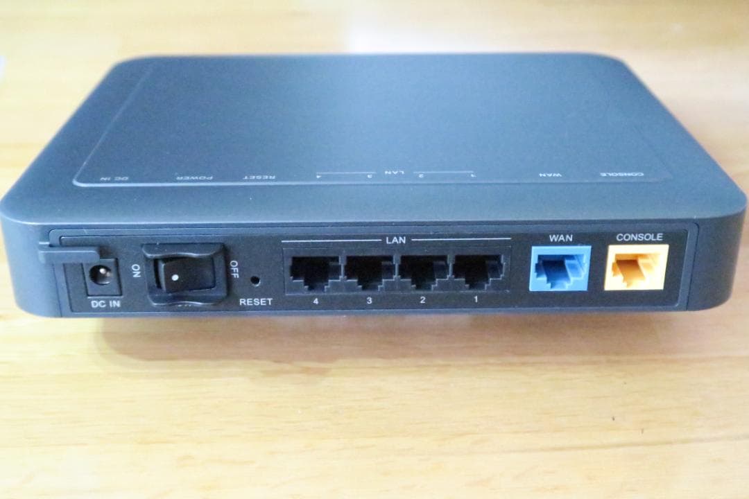 未使用品 BUFFALO VR-S1000 IPsec対応VPNルーター