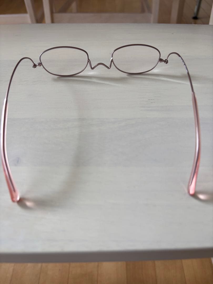 ぺーパーグラス ピンクメタルフレームオーバル老眼鏡 度数➕2.00 うっち