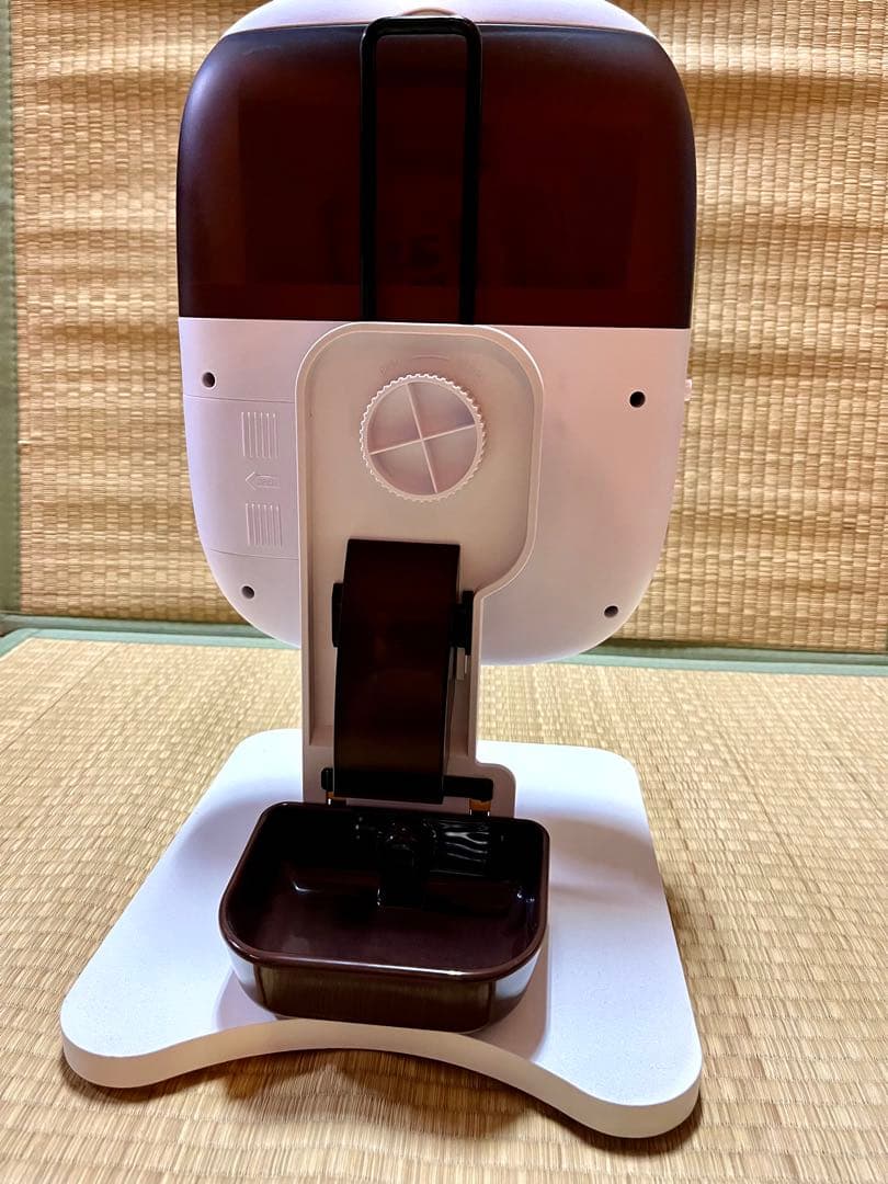 Auto Feeder 自動給餌器 ホワイト・ブラウン